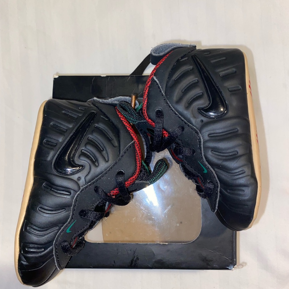 Nike baby lil posite one